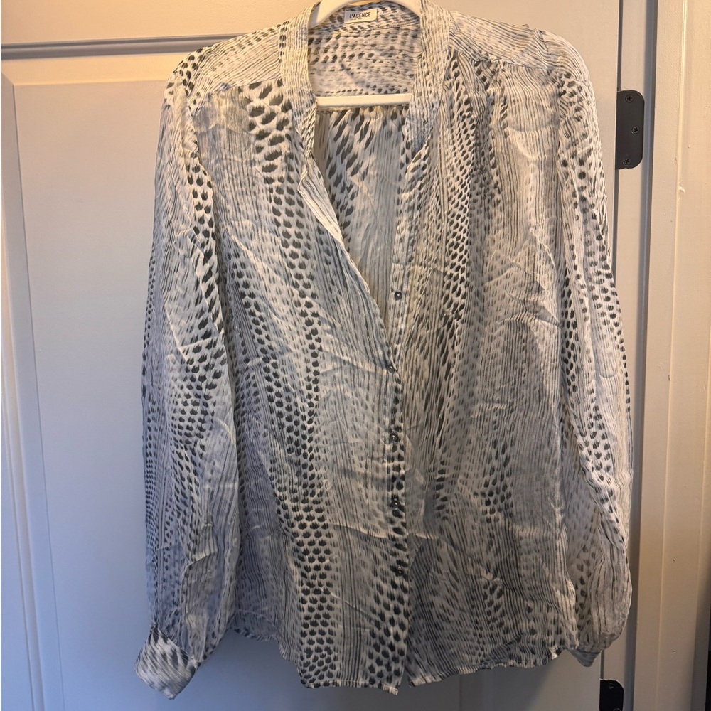 L'AGENCE Monochrome Textured Blouse